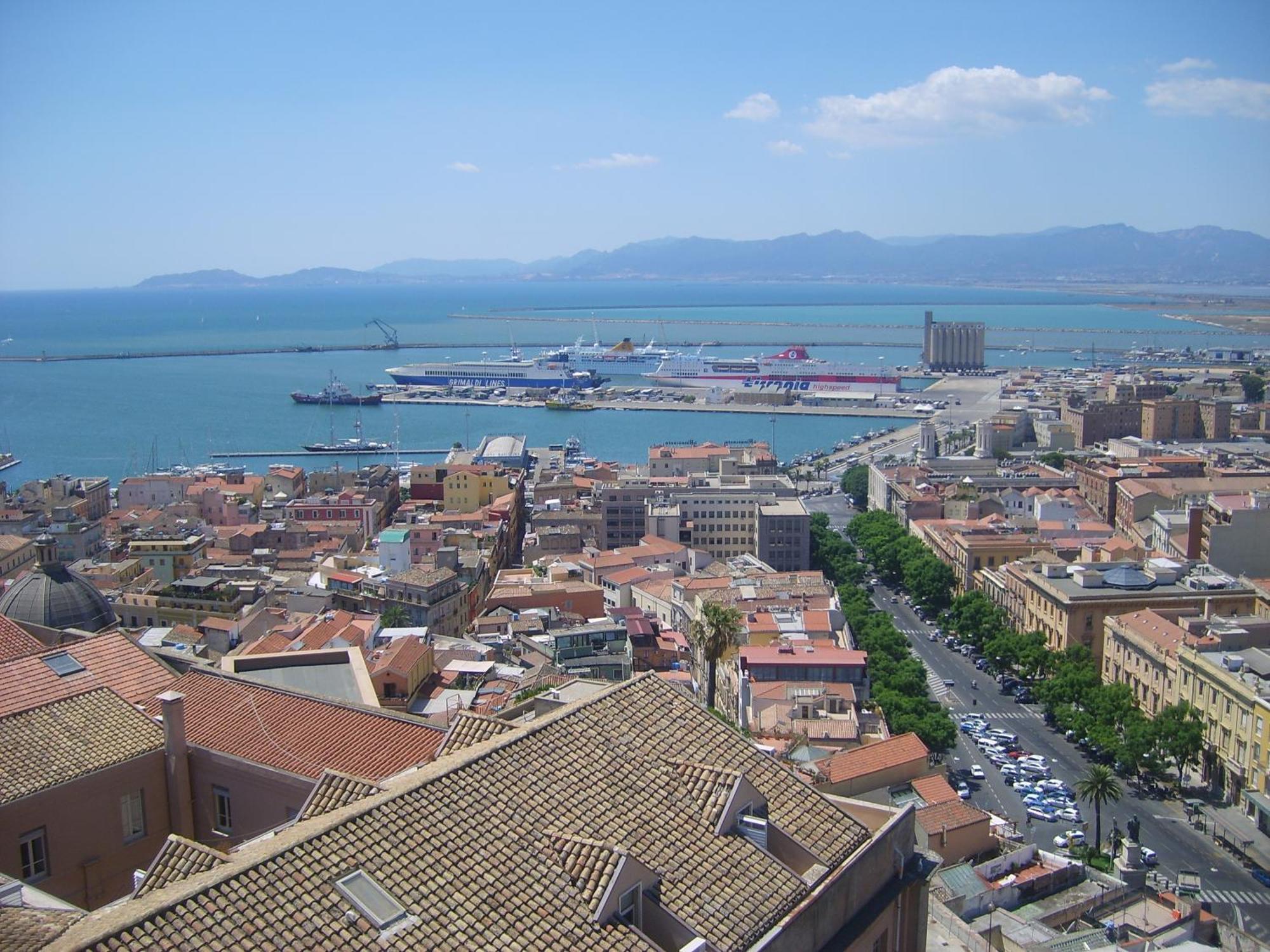 La Casa Di Cry Apartman Cagliari Kültér fotó